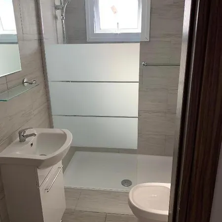 Luxury Suites *